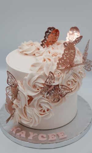 Layer cake rose et papillons