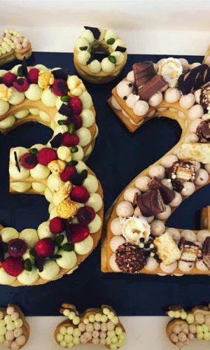 Number cake anniversaire 32 ans choco framboise pistache