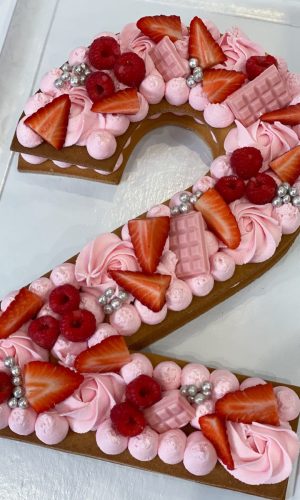 Number cake anniversaire fraise chocolat