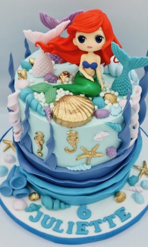 Layer cake anniversaire petite sirène
